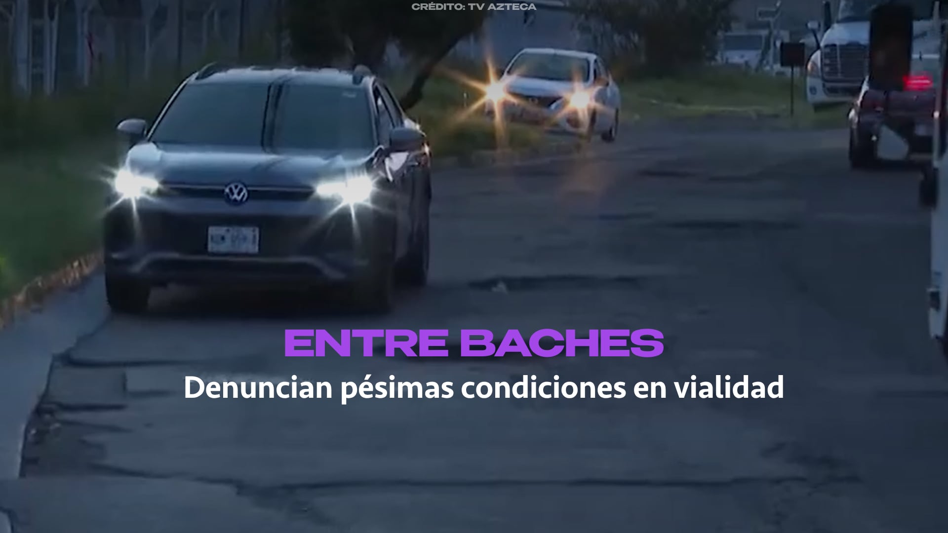 Baches de gran tamaño ponen en riesgo a automovilistas en Tlaquepaque; exigen reparación