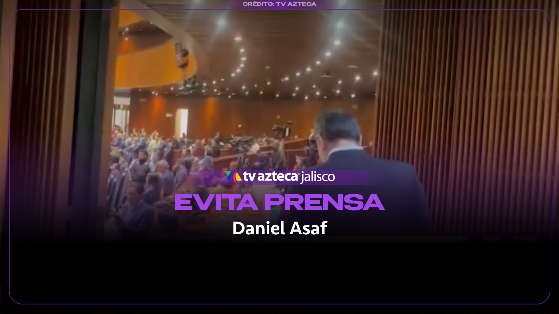 Daniel Asaf, socio de Andy López Beltrán, evita a la prensa en la Cámara de Diputados
