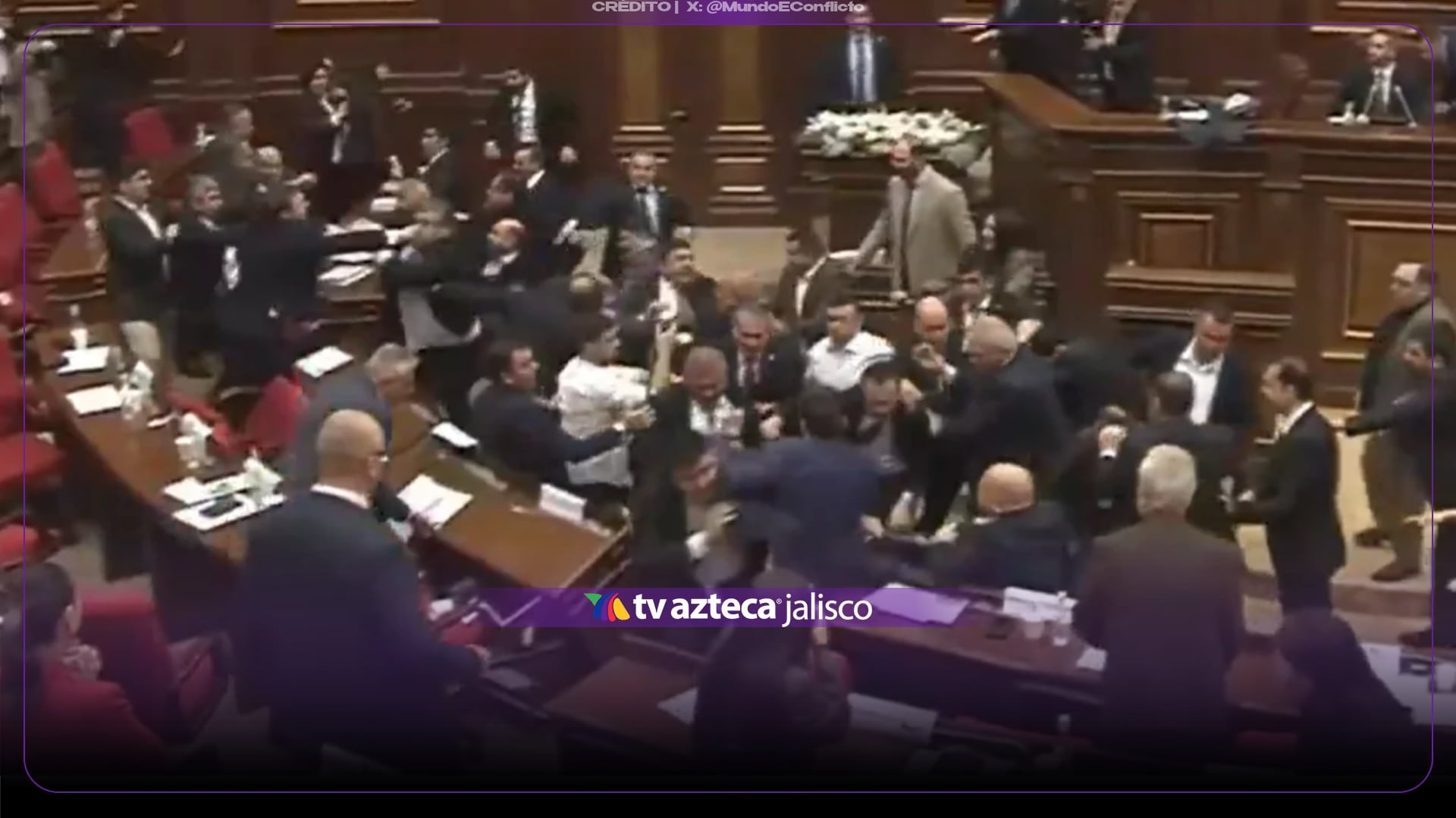 VIDEO: Diputados terminan a golpes y lanzan sillas; así fue captada la trifulca hoy en el Parlamento de Armenia