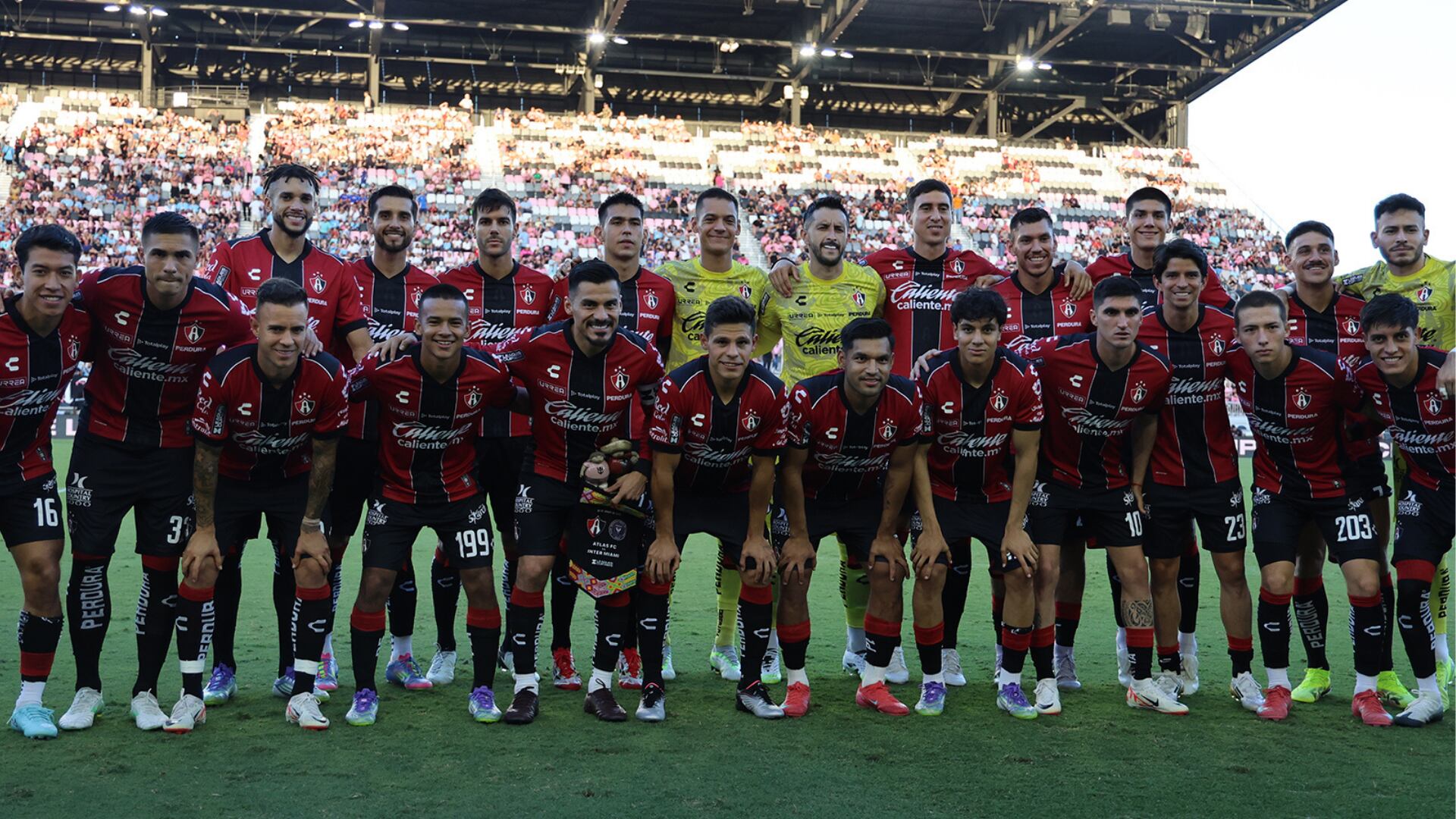 ¿Por agredir a Messi Estos jugadores de Atlas fueron sancionados en Leagues Cup 2025.png