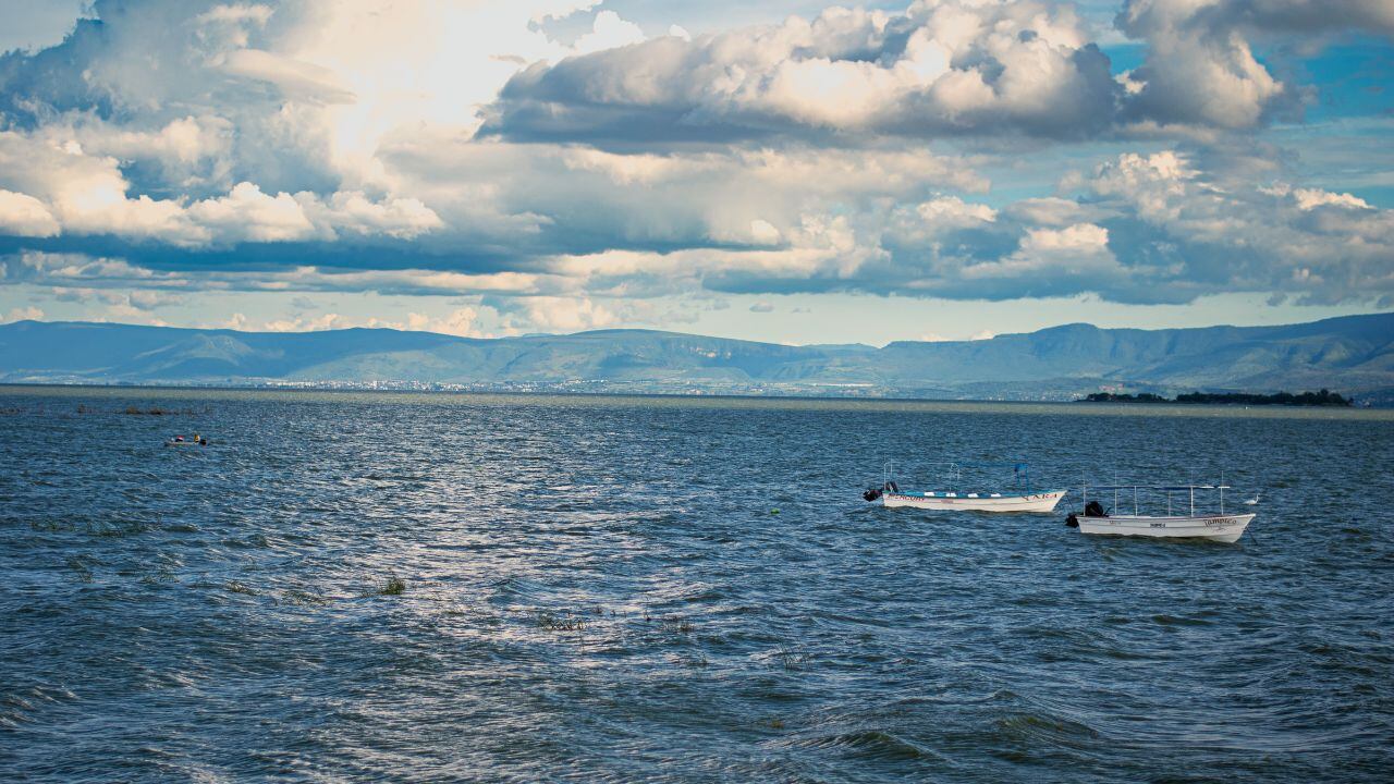 ¿Gran momento para ir? El Lago de Chapala continúa haciendo historia y este es su nivel HOY 25 de octubre