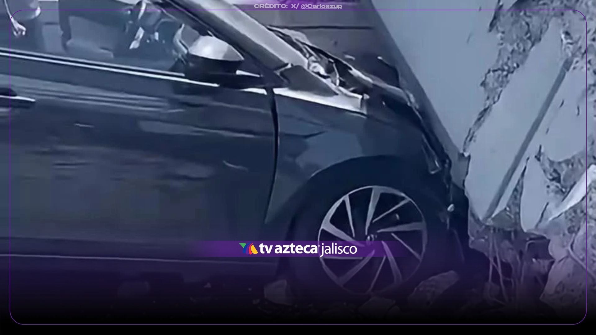 VIDEO: ¡Impactante derrumbe en Monterrey! Puente peatonal cae sobre un auto en plena avenida