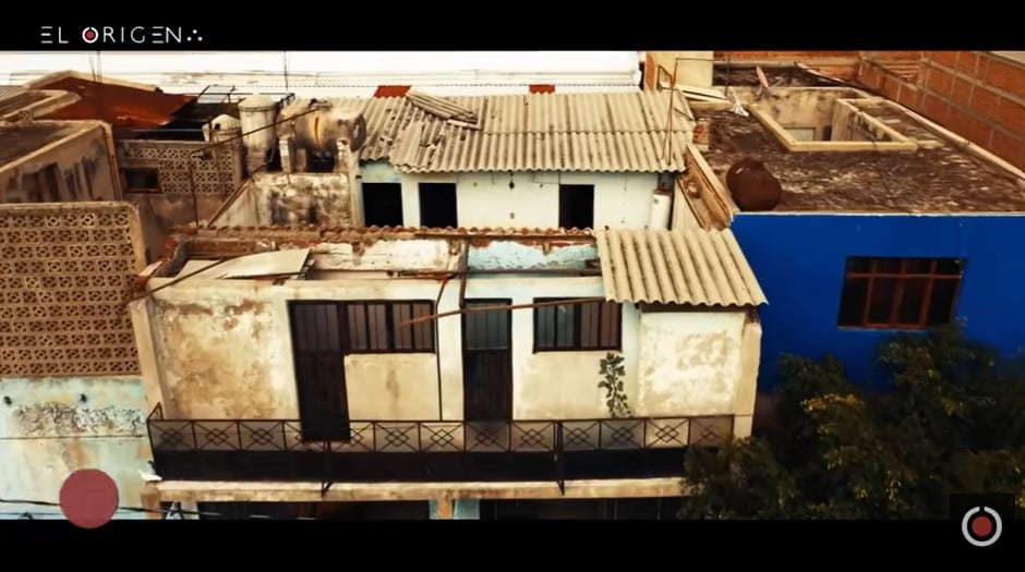 La casa de los muertos en vivo Extranormal.