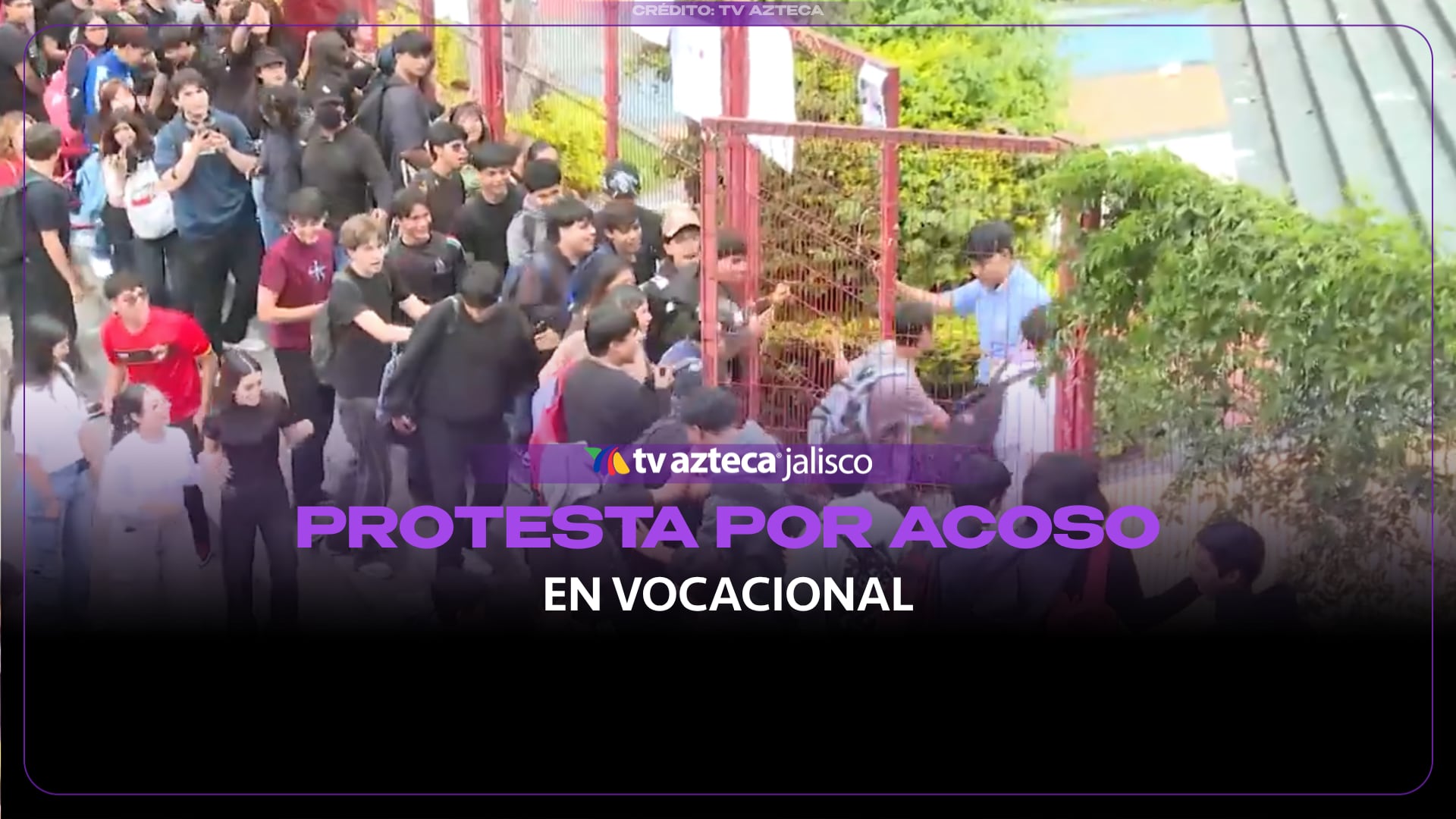 Estudiantes protestan en la Escuela Vocacional de Guadalajara por presunto acoso de docentes; manifestación culmina en destrozos