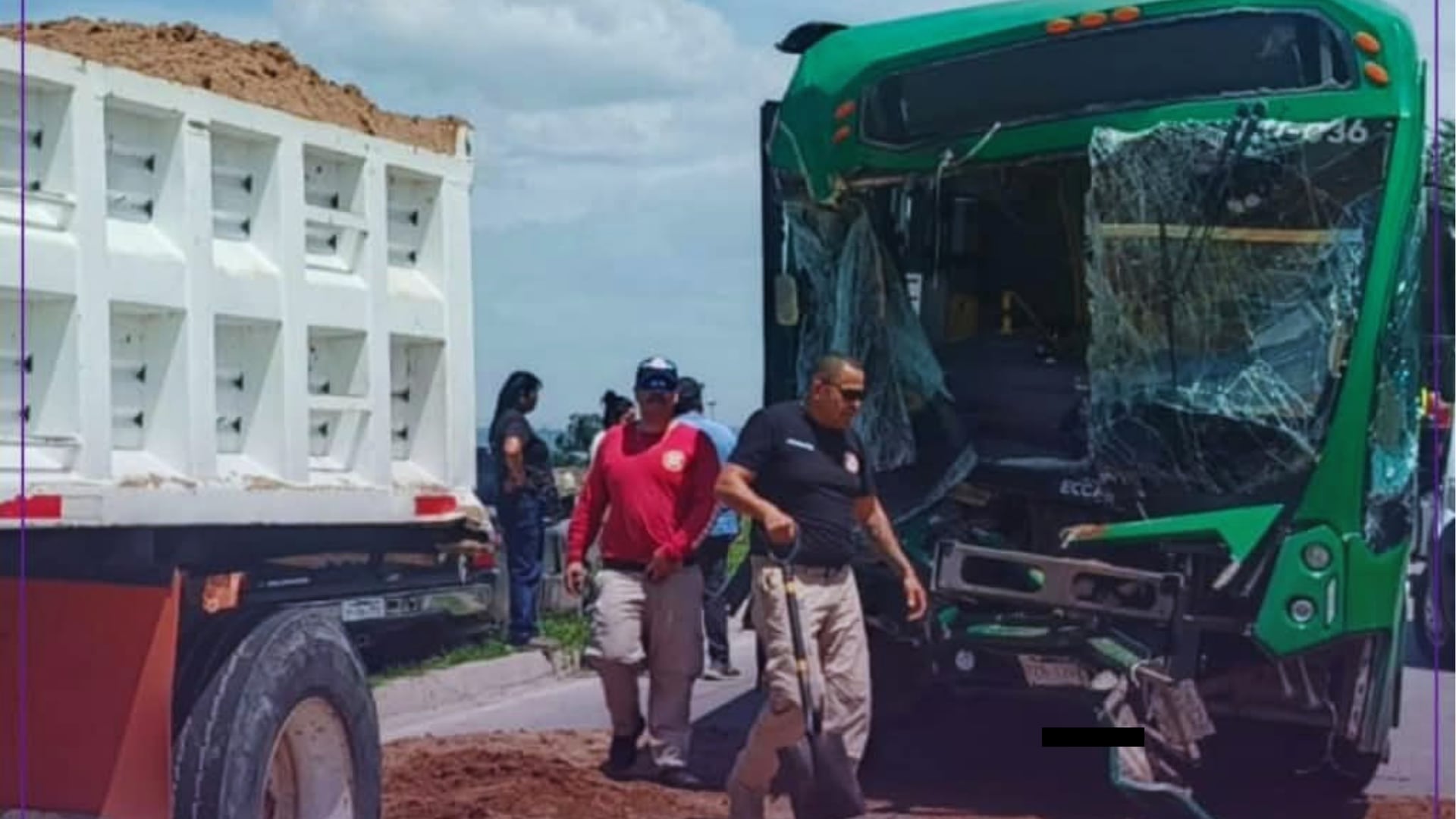 ¡Choque en Periférico Nuevo! Camión de transporte público y volteo se impactan en Tonalá