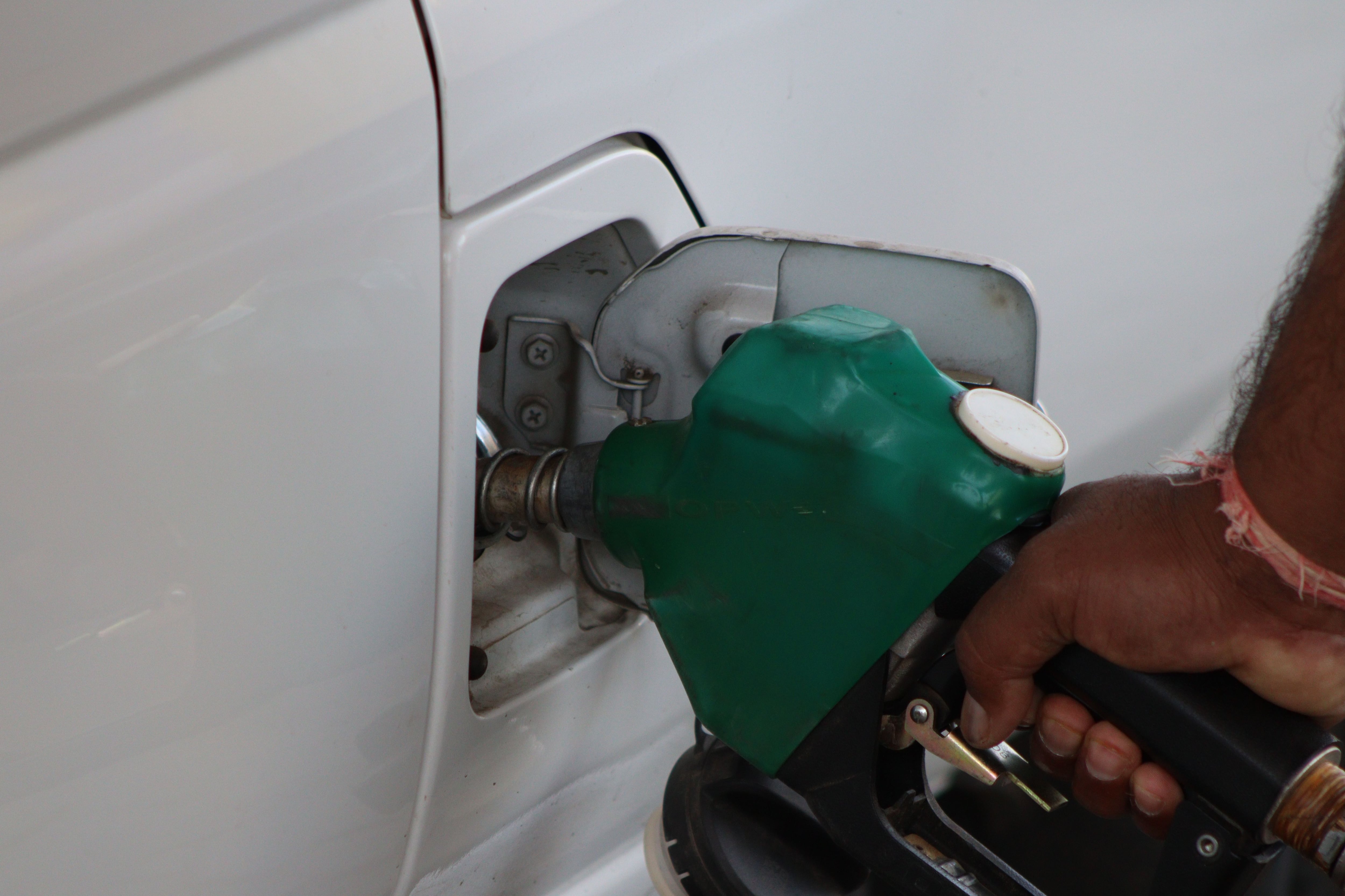 Precio gasolina en Colima hoy 18 de agosto: ¿Cuánto cuesta la Magna, Premium y Diesel?