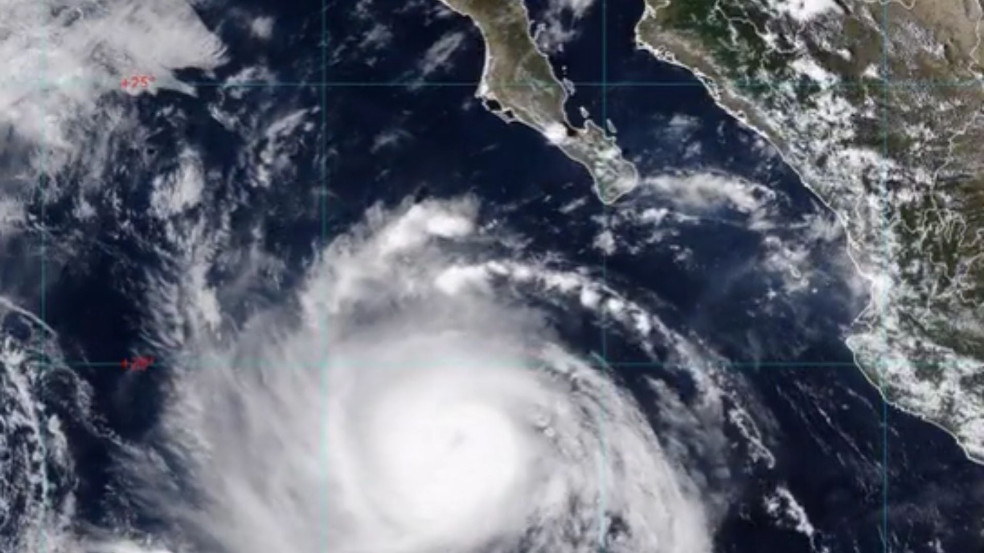 Huracán ‘Polo’ cambia de trayectoria y esta costa de México sería su punto de impacto