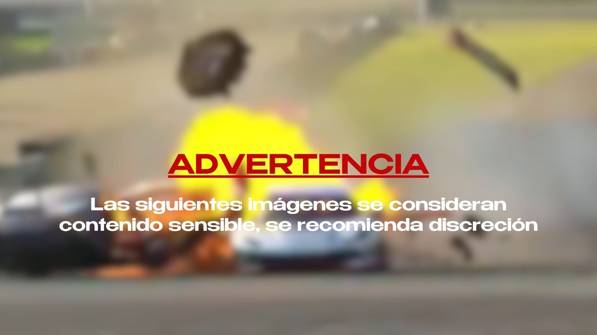 VIDEO FUERTE | Piloto queda atrapado en auto en llamas y su rival lo rescata; sobrevive con múltiples fracturas